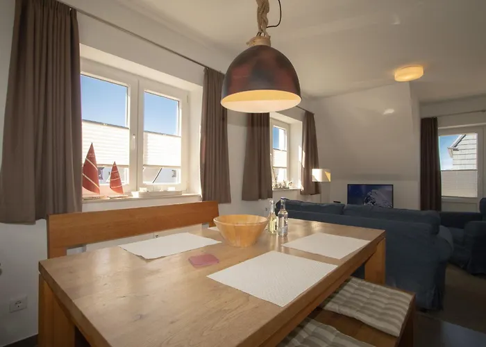 Haus Emilia - Appartement Leuchtturm